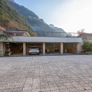 Seven Aldo Flat , Ponte Caffaro Italien